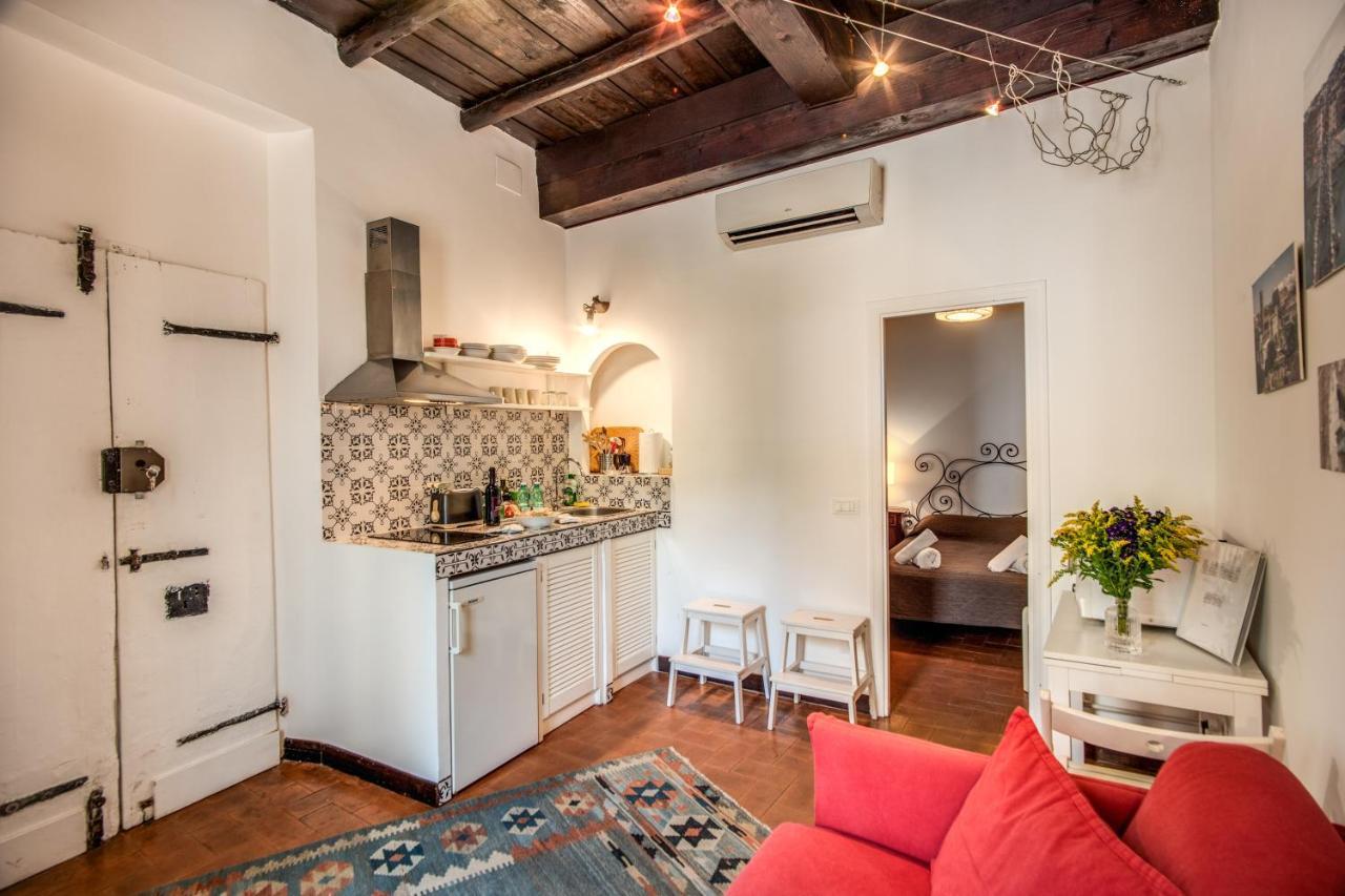 Lovely Flat In The Heart Of Trastevere Rom Exterior foto
